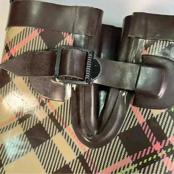 Women's CAPELLI PLAID RAIN/GARDEN BOOTS
SZ 7,brown plaid like new - Picture 4 of 8